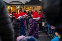 PRAZNIČNA TRŽNICA V DIVAČI in PRIHOD DEDKA MRAZA 12